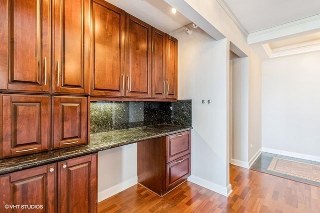 420 E Waterside Drive 2214, Chicago, IL 60601