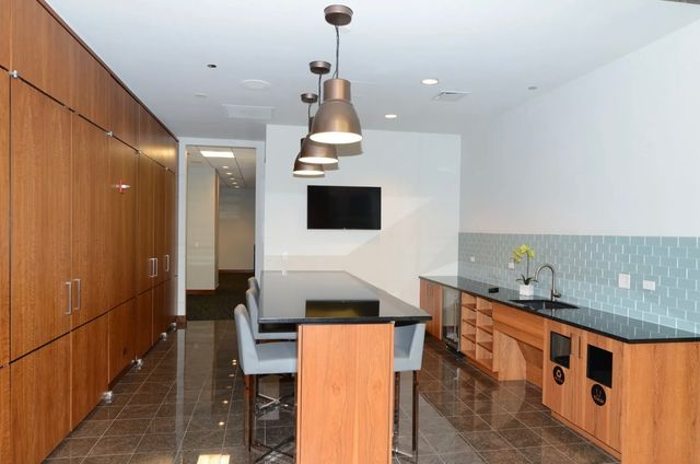 420 E Waterside Drive 2214, Chicago, IL 60601