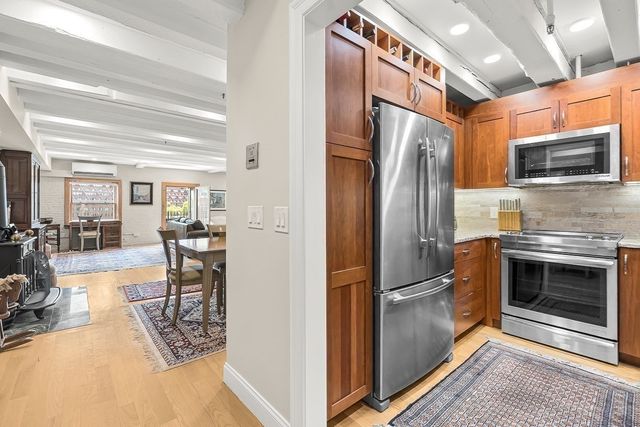51 Commercial Wharf 5, Boston, MA 02110