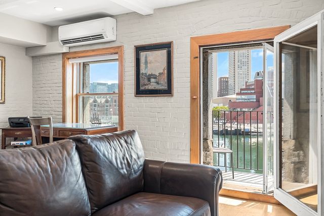 51 Commercial Wharf 5, Boston, MA 02110