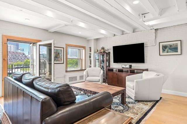 51 Commercial Wharf 5, Boston, MA 02110