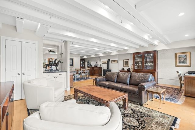 51 Commercial Wharf 5, Boston, MA 02110