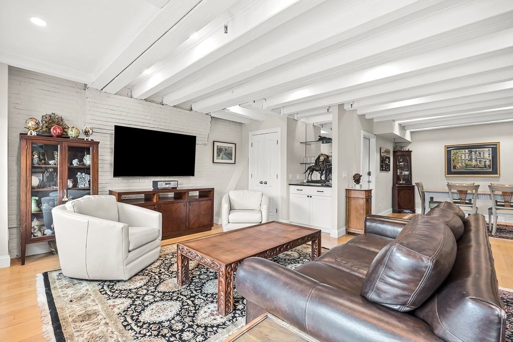 51 Commercial Wharf 5, Boston, MA 02110