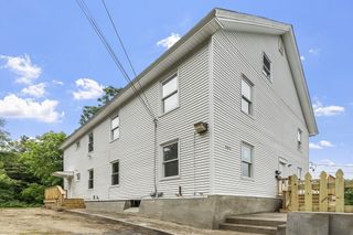 551 Chestnut St, Athol, MA 01331
