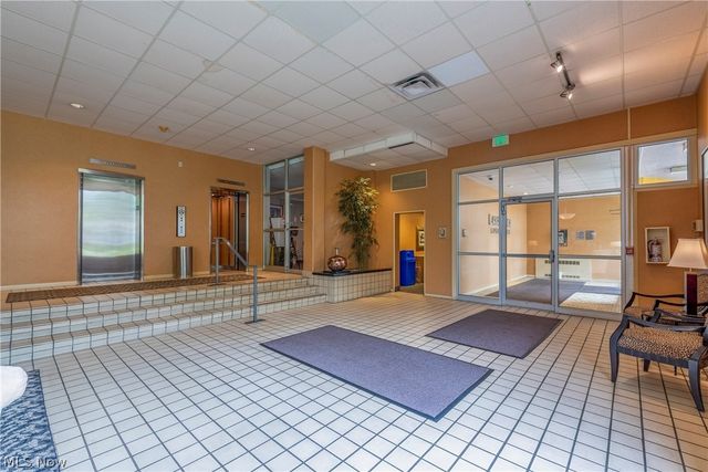10301 Lake Avenue 420, Cleveland, OH 44102