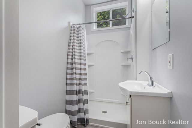 907 E Lincoln Street, Mount Pleasant, MI 48858