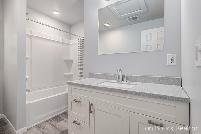 907 E Lincoln Street, Mount Pleasant, MI 48858