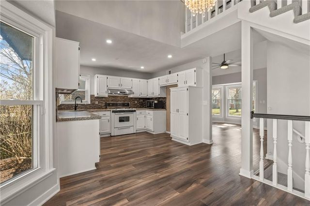 16116 W 125th Street, Olathe, KS 66062