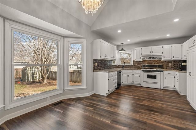 16116 W 125th Street, Olathe, KS 66062