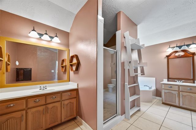 18433 Adlong Johnson Road, Crosby, TX 77532