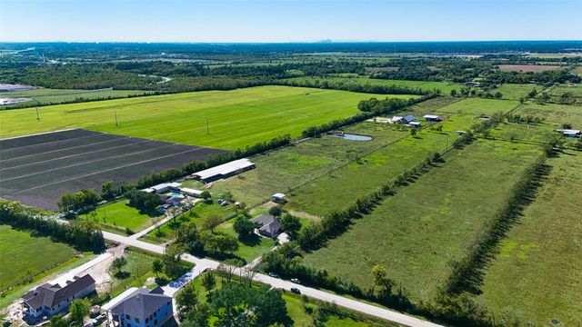 18433 Adlong Johnson Road, Crosby, TX 77532