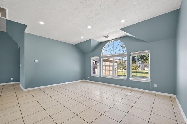 18433 Adlong Johnson Road, Crosby, TX 77532