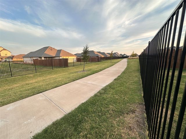 404 Amenduni Lane, Anna, TX 75409