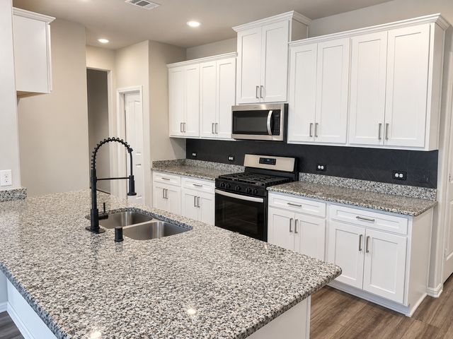404 Amenduni Lane, Anna, TX 75409