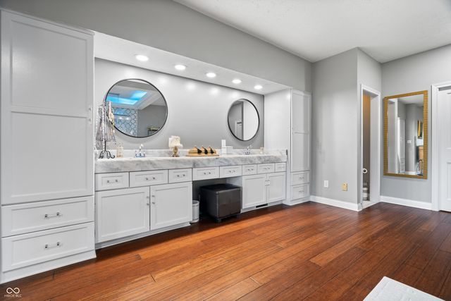 11323 Shoreview Lane, Indianapolis, IN 46236