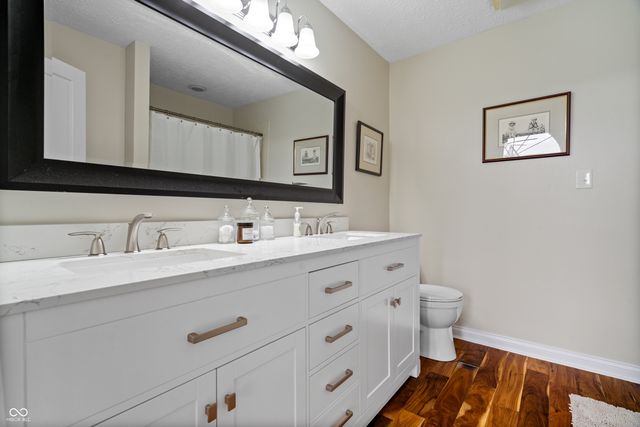 11323 Shoreview Lane, Indianapolis, IN 46236