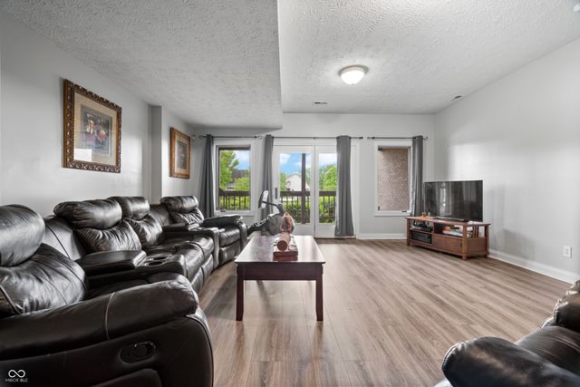 11323 Shoreview Lane, Indianapolis, IN 46236