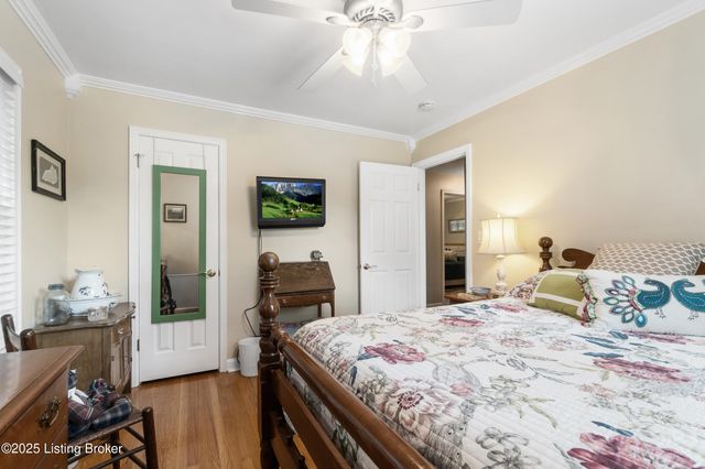 5365 Park Rd, Louisville, KY 40214