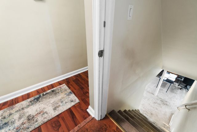 5365 Park Rd, Louisville, KY 40214