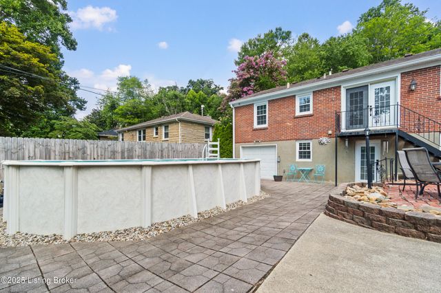 5365 Park Rd, Louisville, KY 40214