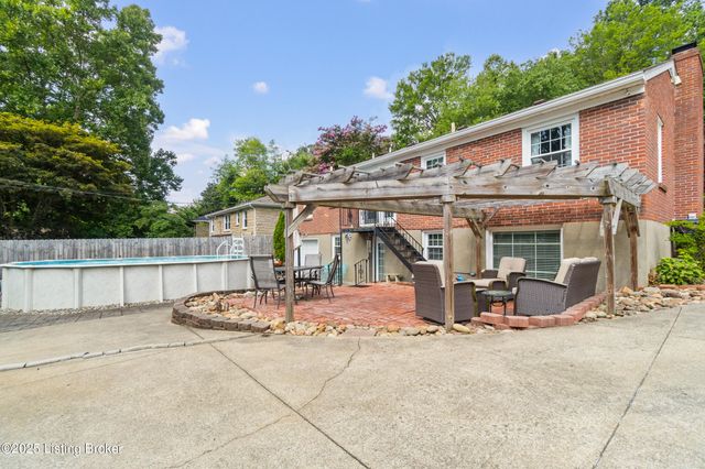 5365 Park Rd, Louisville, KY 40214