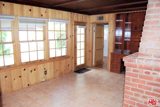 4653 FARMDALE Avenue, Valley Village, CA 91602