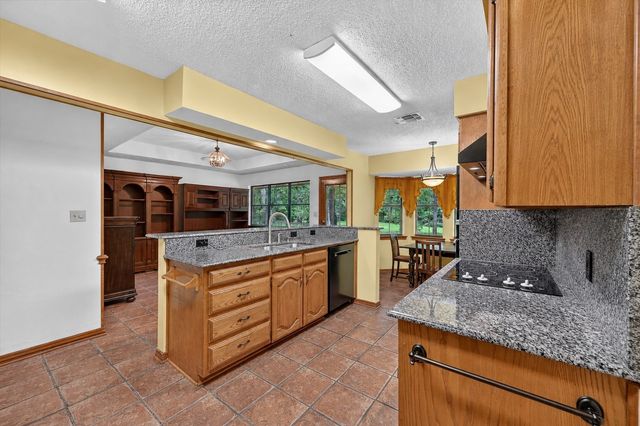 1609 Treehouse Lane N, Keller, TX 76262