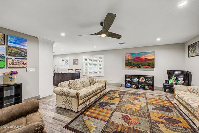 16 E RICE Drive, Tempe, AZ 85283