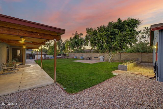 16 E RICE Drive, Tempe, AZ 85283