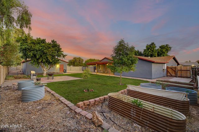 16 E RICE Drive, Tempe, AZ 85283