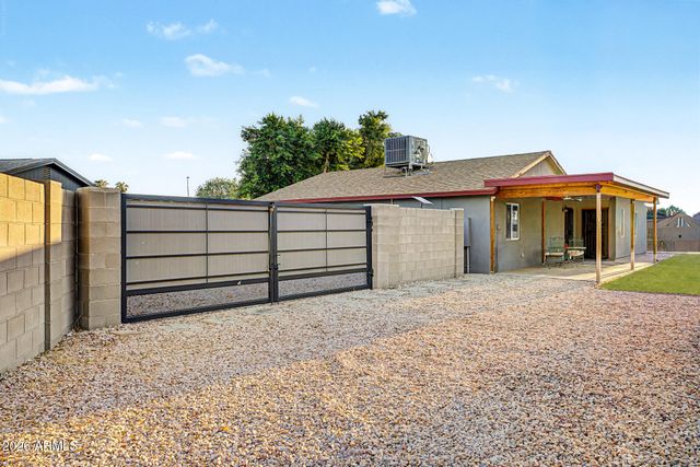 16 E RICE Drive, Tempe, AZ 85283