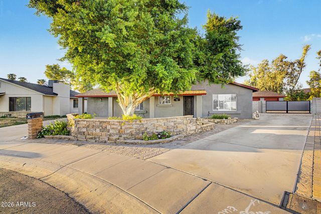16 E RICE Drive, Tempe, AZ 85283