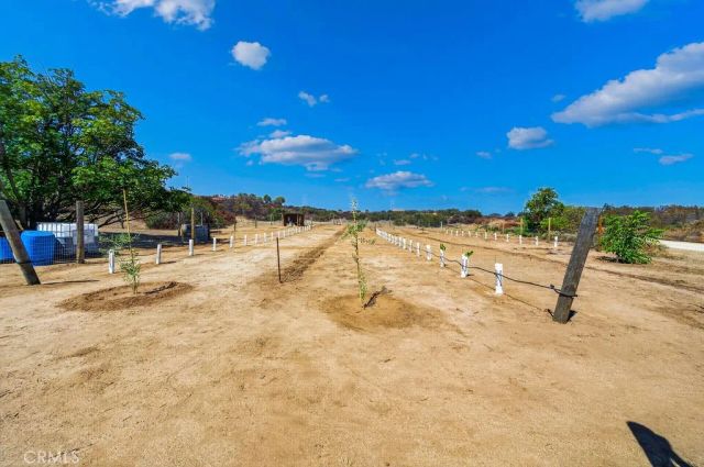 40200 E Benton, Hemet, CA 92544