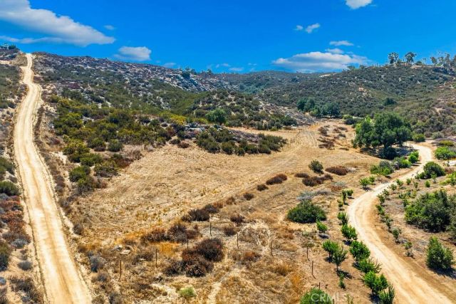 40200 E Benton, Hemet, CA 92544