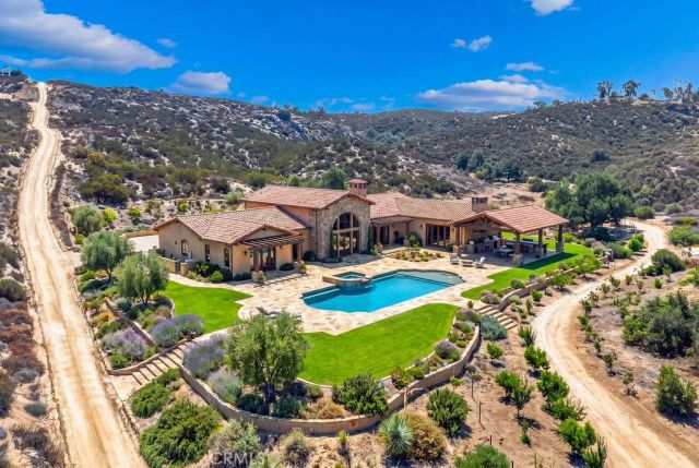 40200 E Benton, Hemet, CA 92544