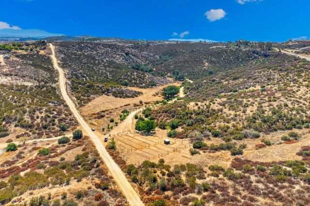 40200 E Benton, Hemet, CA 92544