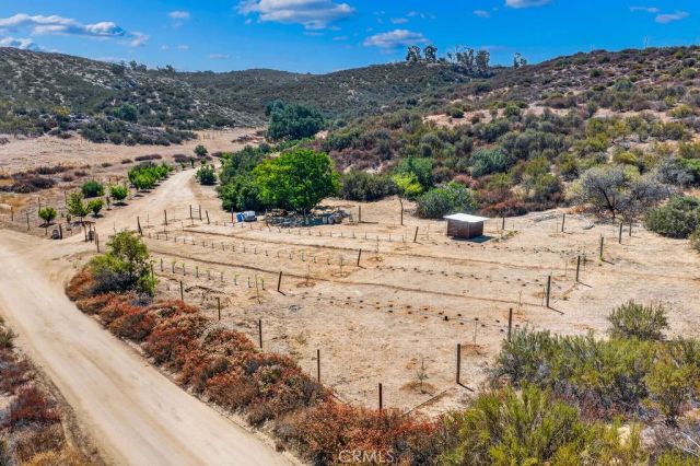 40200 E Benton, Hemet, CA 92544