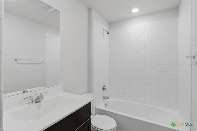 1328 Almond Creek, Seguin, TX 78155