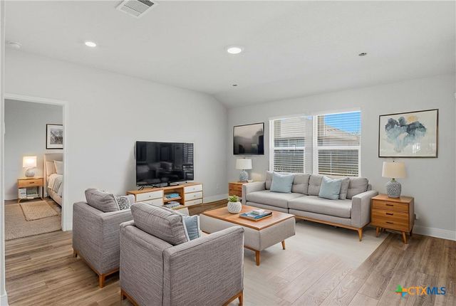 1328 Almond Creek, Seguin, TX 78155