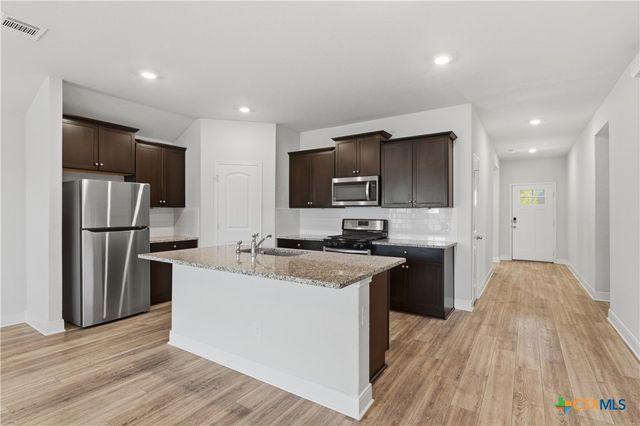 1328 Almond Creek, Seguin, TX 78155