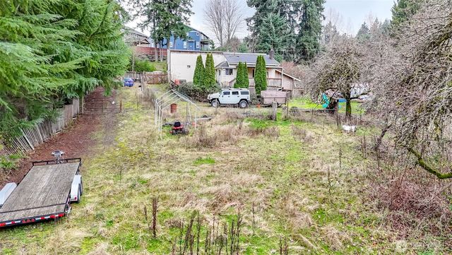 11005 Jovita Boulevard E, Edgewood, WA 98372