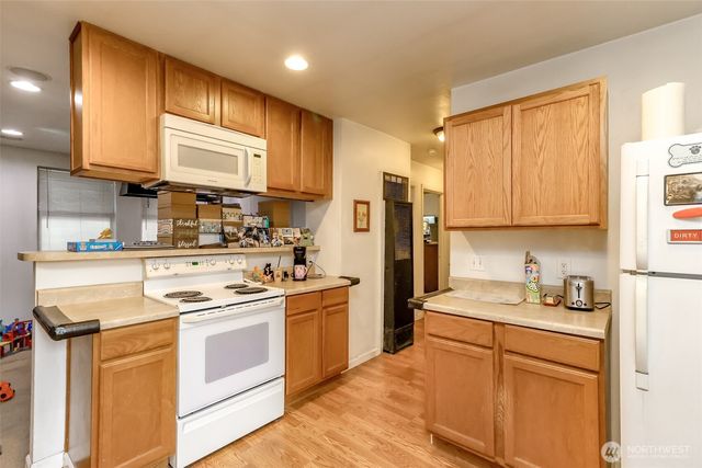 11005 Jovita Boulevard E, Edgewood, WA 98372