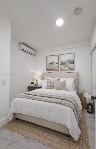 903 80th St, Miami Beach, FL 33141