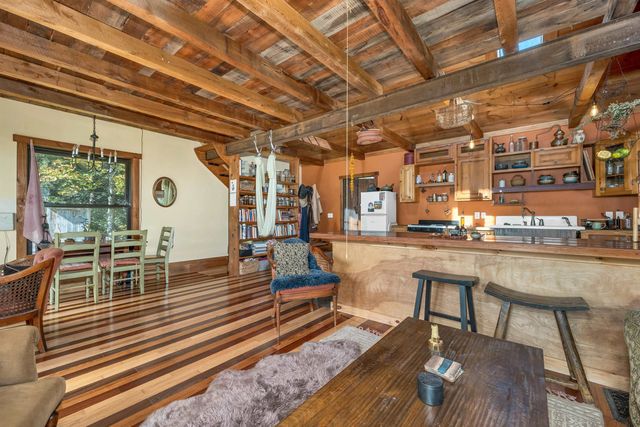 26 Butman Road, Bradford, NH 03221