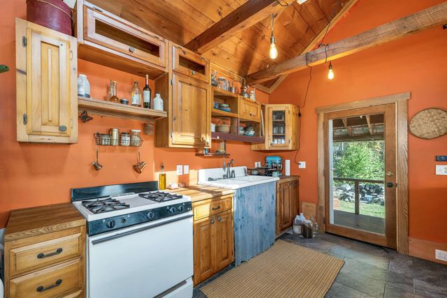 26 Butman Road, Bradford, NH 03221