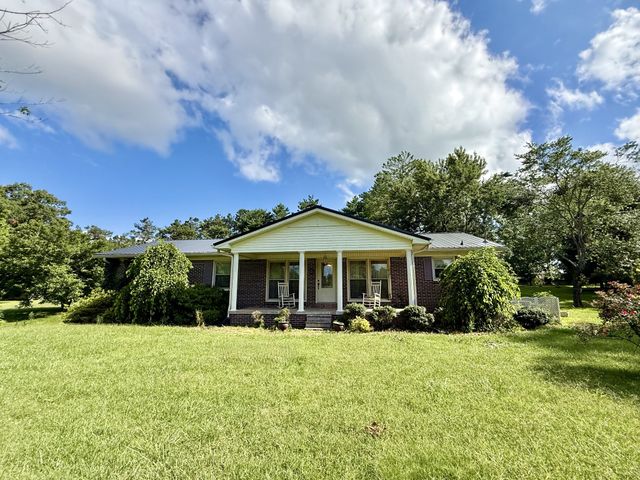301 W College St, Summertown, TN 38483