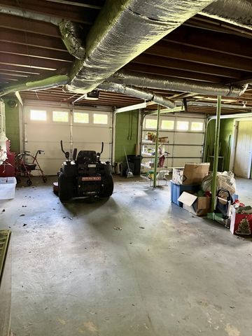 301 W College St, Summertown, TN 38483