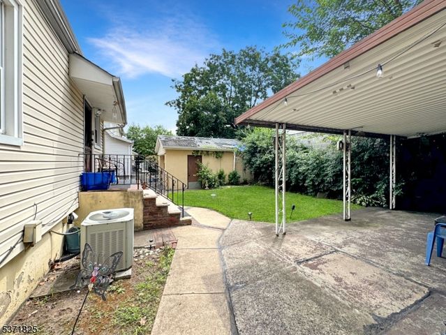93 Piaget Ave, Clifton City, NJ 07011