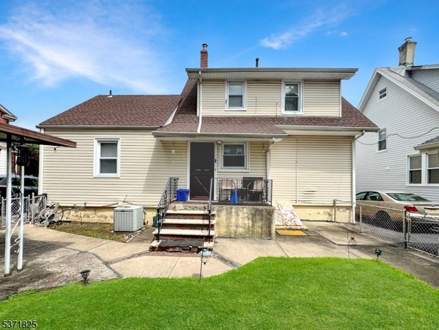 93 Piaget Ave, Clifton City, NJ 07011