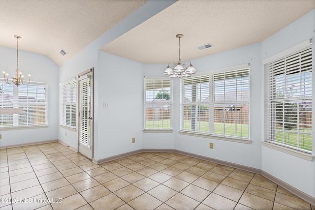 8365 Olivia Lane, Southaven, MS 38672